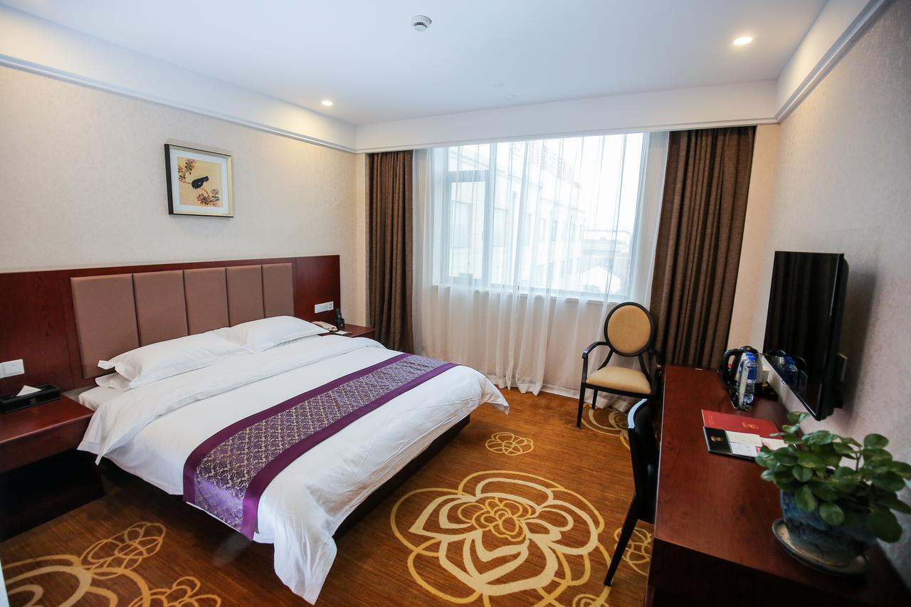 Xin Jue Jiayi Hotel Airport And International Resort Sanghaj Kültér fotó