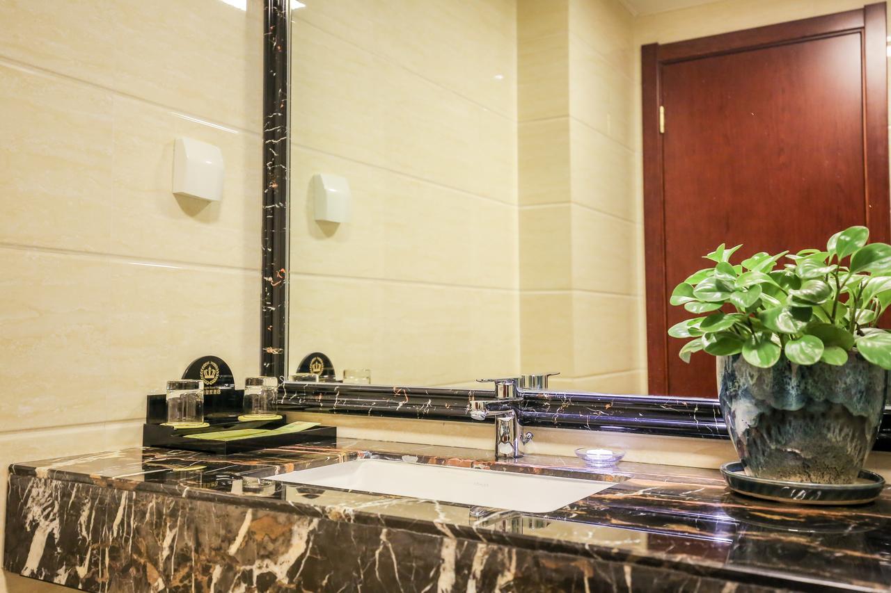 Xin Jue Jiayi Hotel Airport And International Resort Sanghaj Kültér fotó